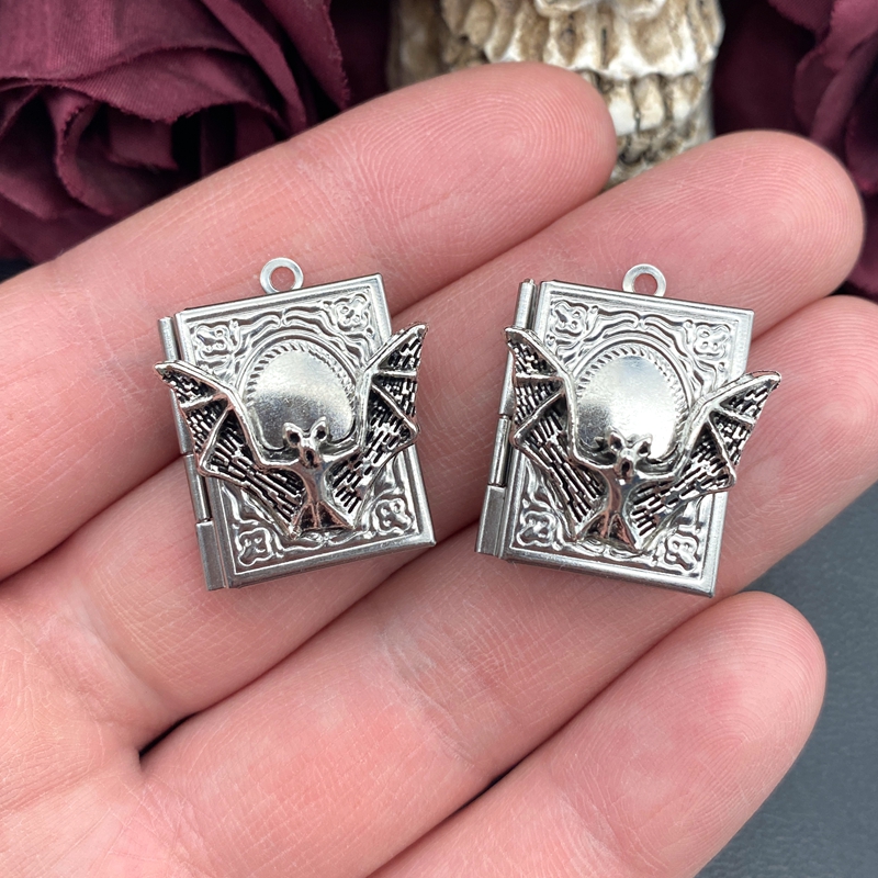 2pcs 27*22mm Bat Book Locket C - Jewelry Making Guide Book ulasan dan harga